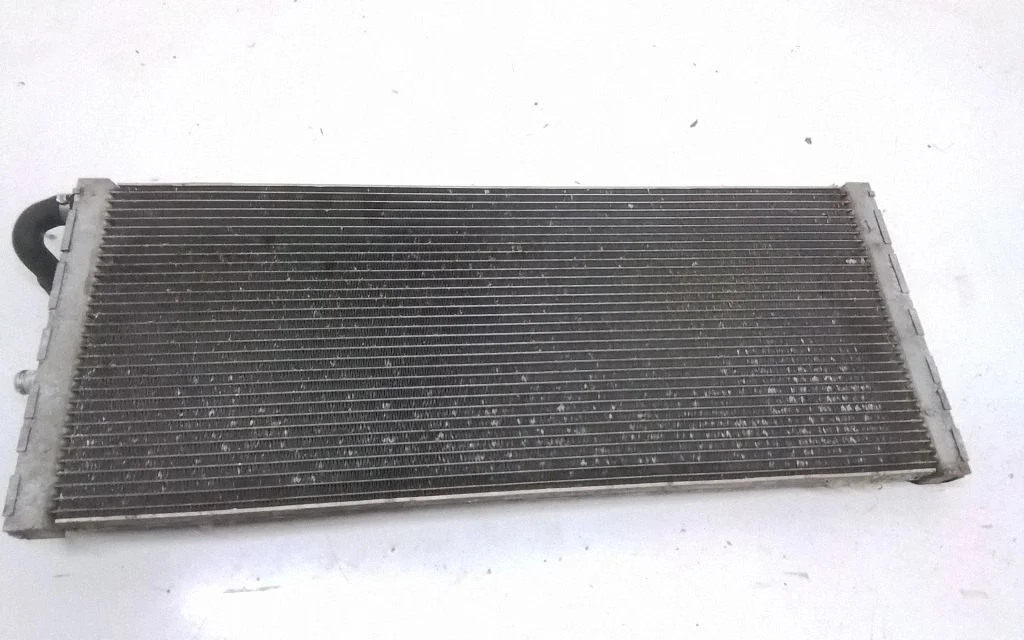 Coolant radiator – BMW 7 Series F01 F02 F03 F04 (2008-2016)