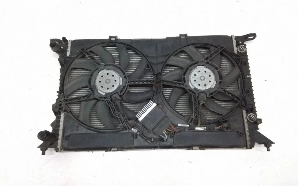 Jahutusvedeliku radiaator – Audi A4 Allroad B8 (2008-2016)
