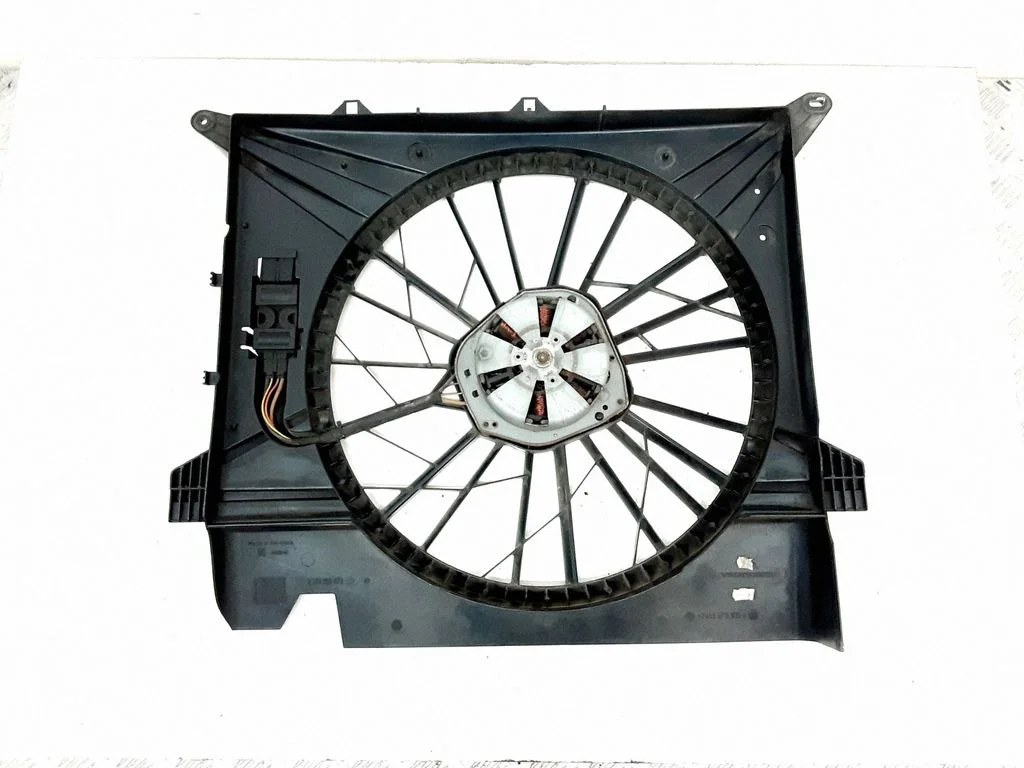 Radiator cooling fan shroud – Volvo XC90 (2003-2006)