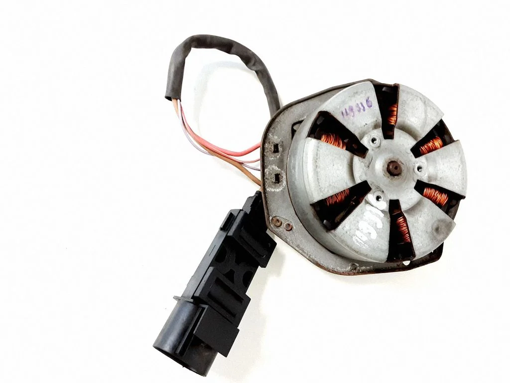 Electric radiator cooling fan 7L0959455