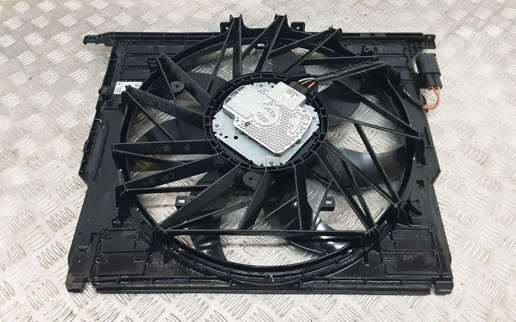 Elektriline radiaatori jahutusventilaator – BMW 5-seeria F10 F11 (2009-2016)