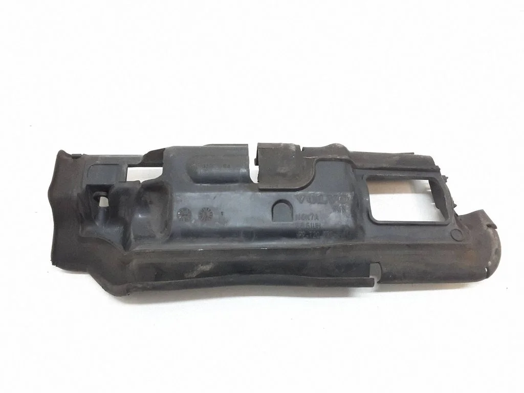 Intercooler air guide/duct channel 31383125