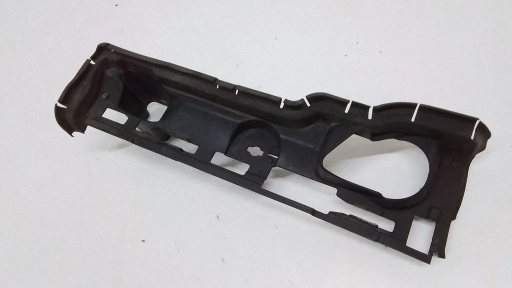 Intercooler air guide/duct channel 31290773