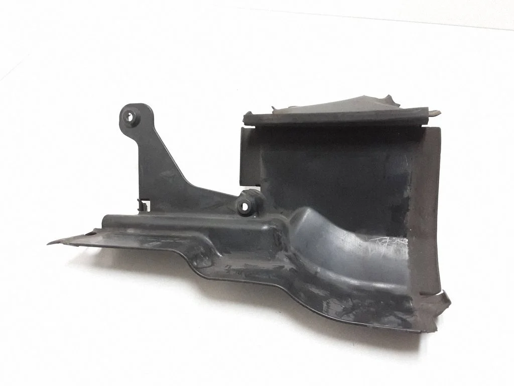 Intercooler air guide/duct channel 30678190