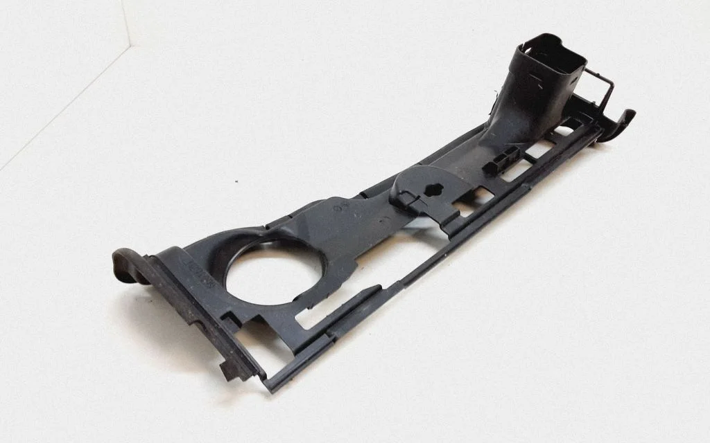 Intercooler air guide/duct channel 31294099