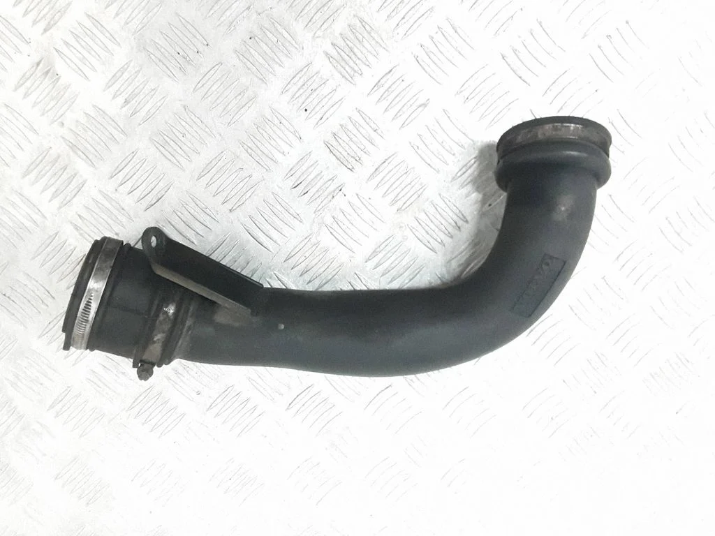 Vahejahuti voolik (-ud)/ toru (-d) 30741667