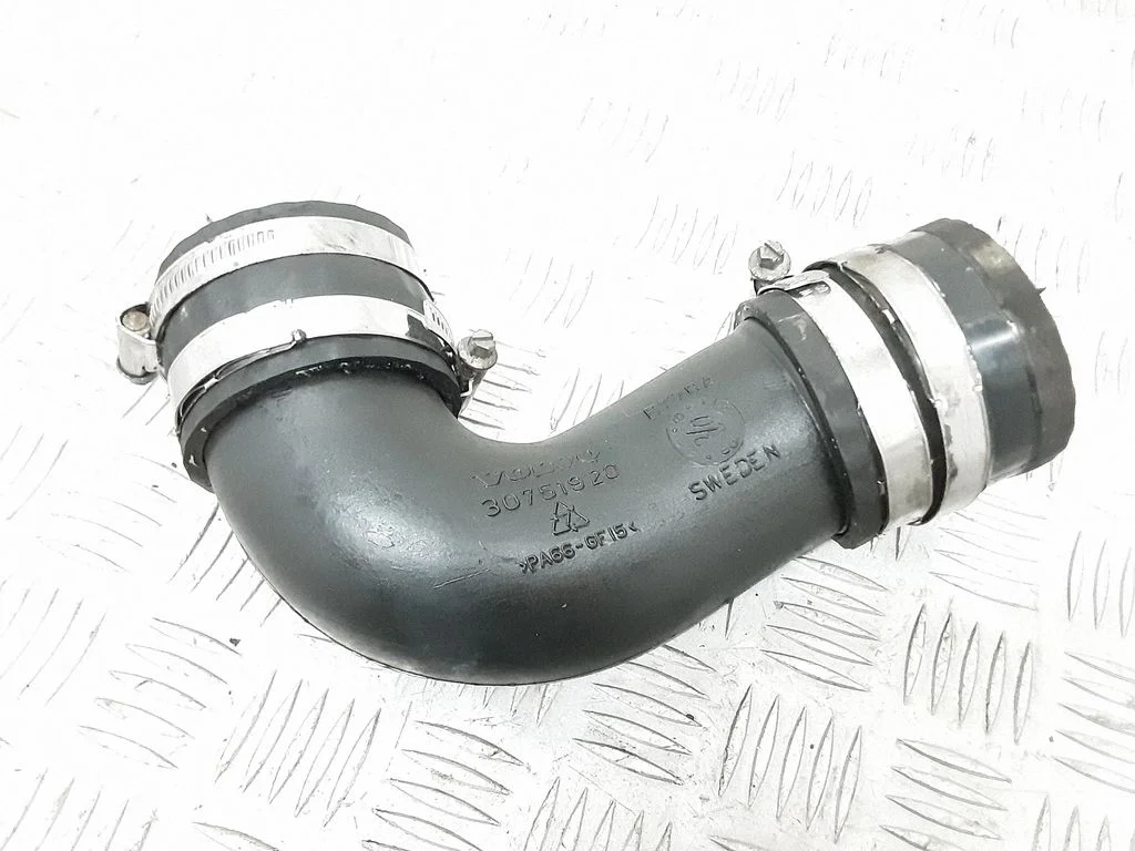 Vahejahuti voolik (-ud)/ toru (-d) 30751920