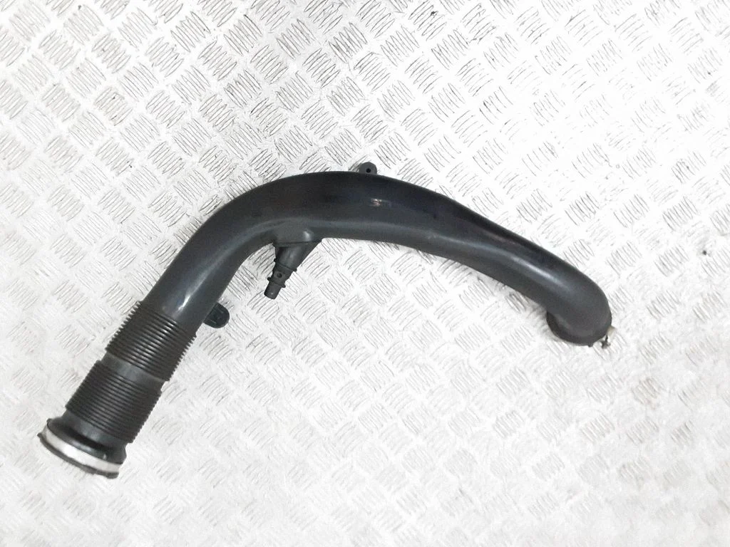 Vahejahuti voolik (-ud)/ toru (-d) 30741210