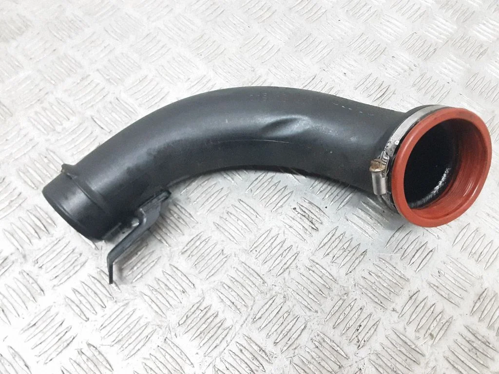 Intercooler hose/pipe 30774692