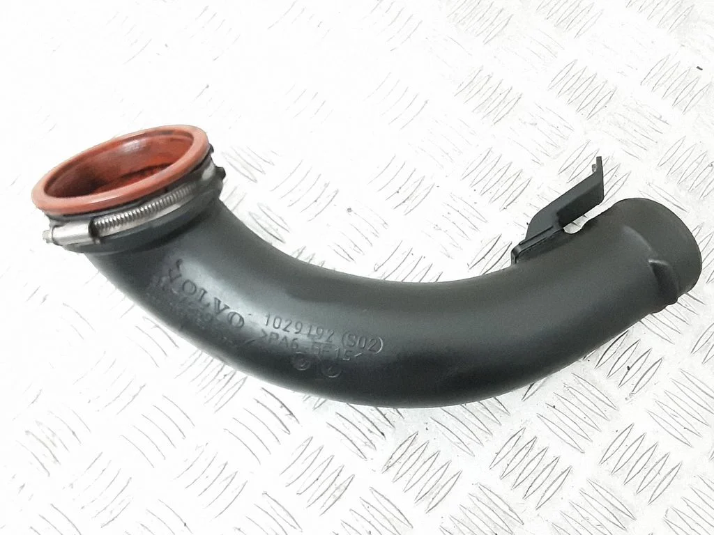 Wąż / rura intercoolera 30774692
