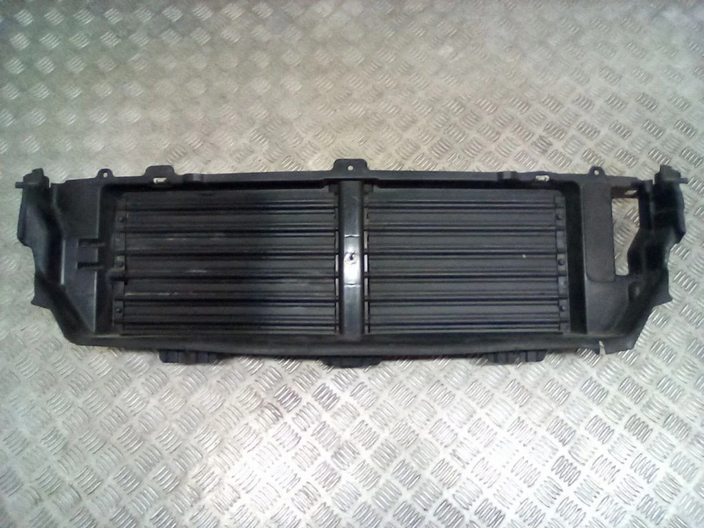 Radiaatori õhusuunaja(d) – Volvo XC90 (2014-)