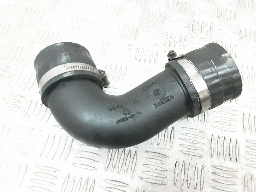 Intercooler hose/pipe 30751920