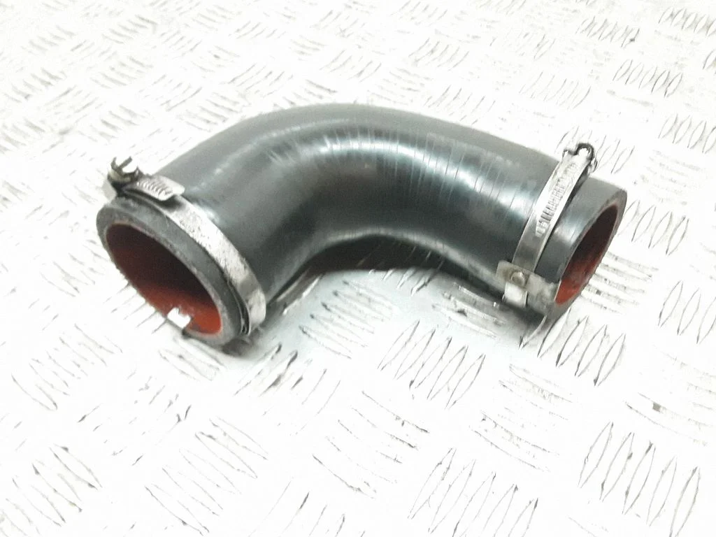 Vahejahuti voolik (-ud)/ toru (-d) 31319741