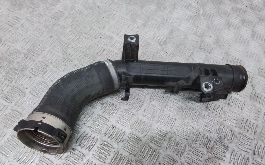Intercooler hose/pipe – Volvo S90, V90 (2016-)