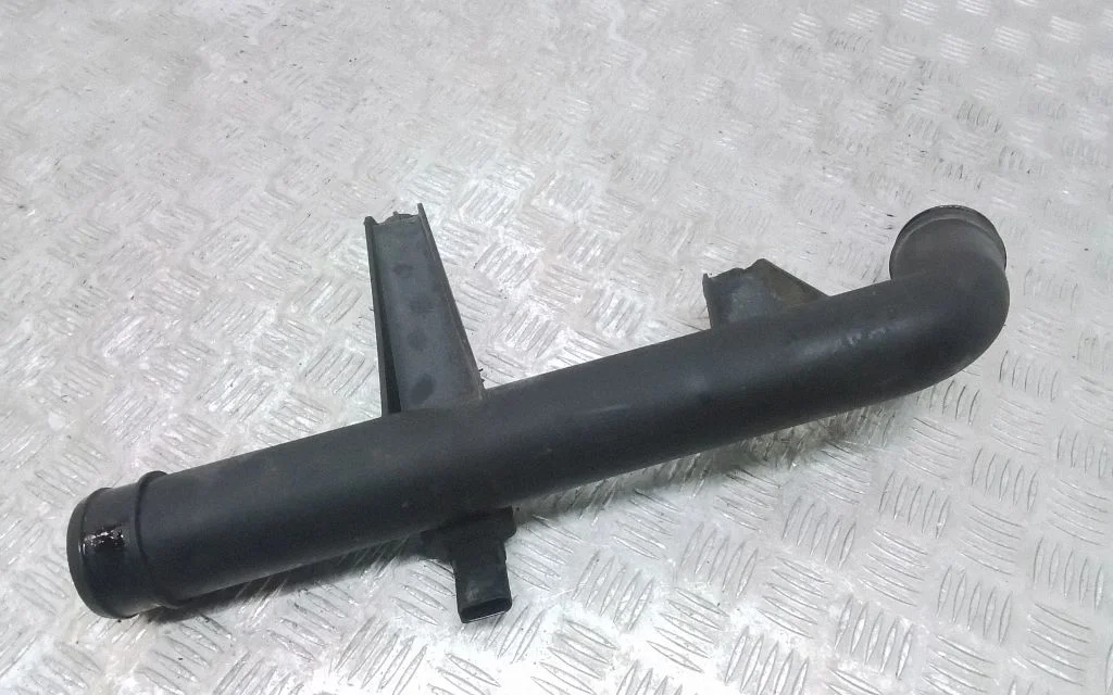 Vahejahuti voolik (-ud)/ toru (-d) – Volkswagen Crafter (2006-2016)