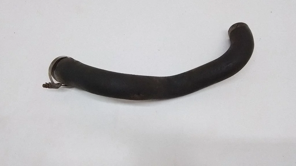 Vahejahuti voolik (-ud)/ toru (-d) – Ford Transit - Tourneo Connect (2003-2008)