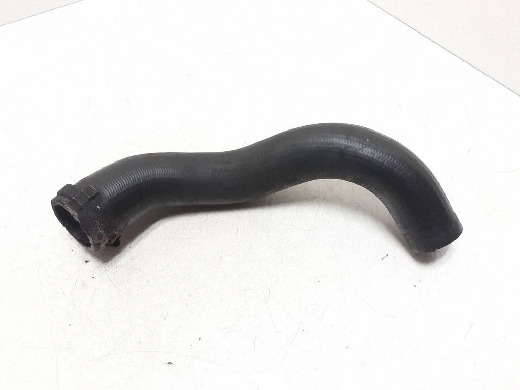 Vahejahuti voolik (-ud)/ toru (-d) BG916C646BA