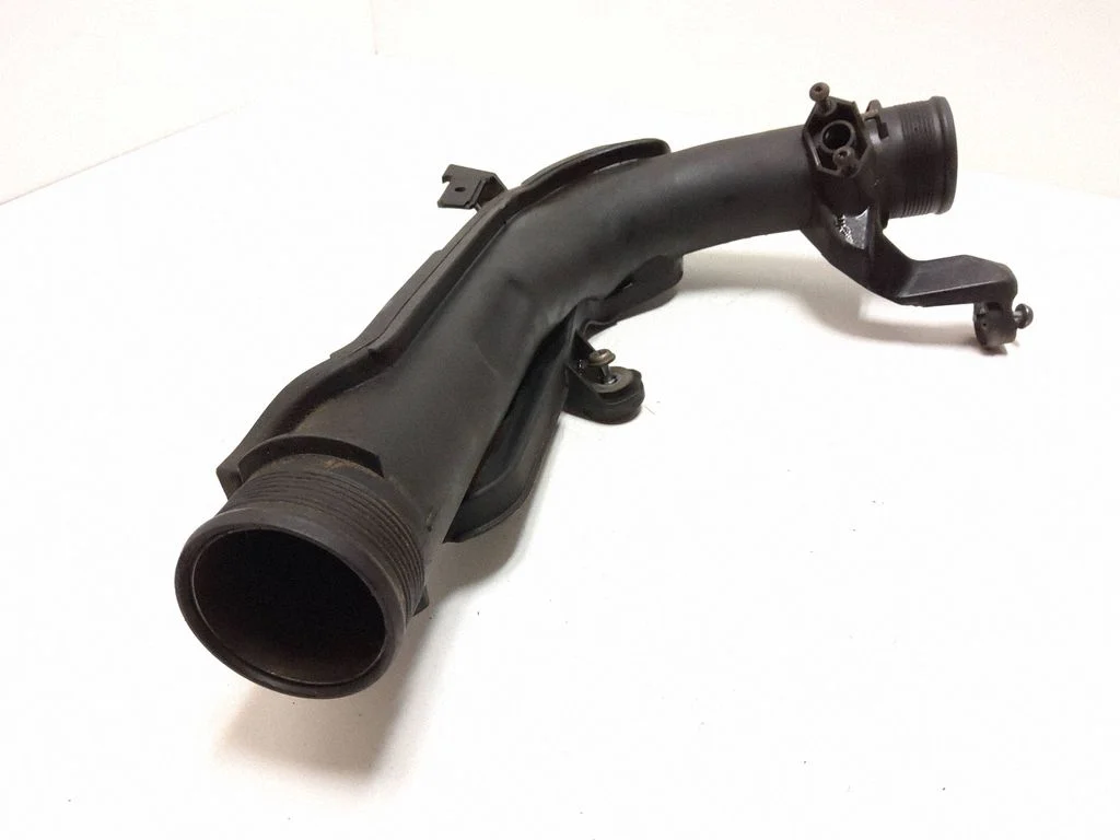Intercooler hose/pipe 1K0145770AE