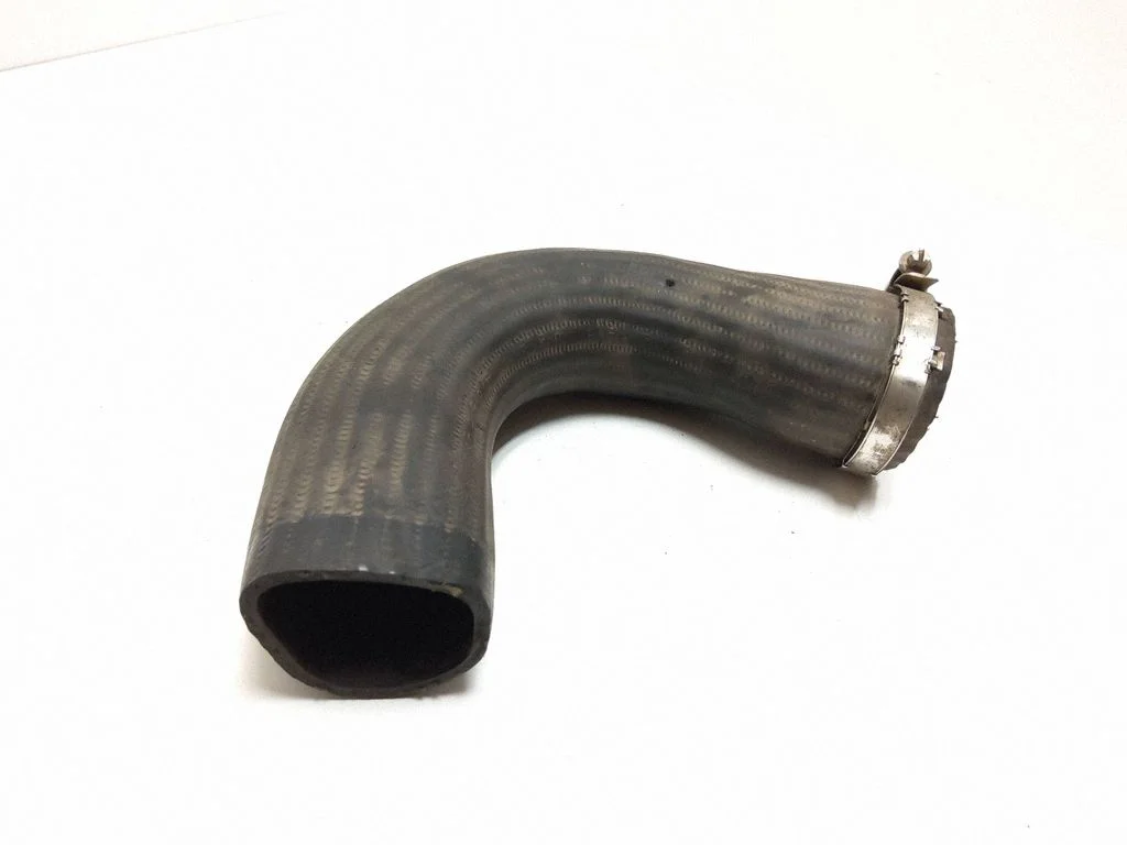 Intercooler hose/pipe