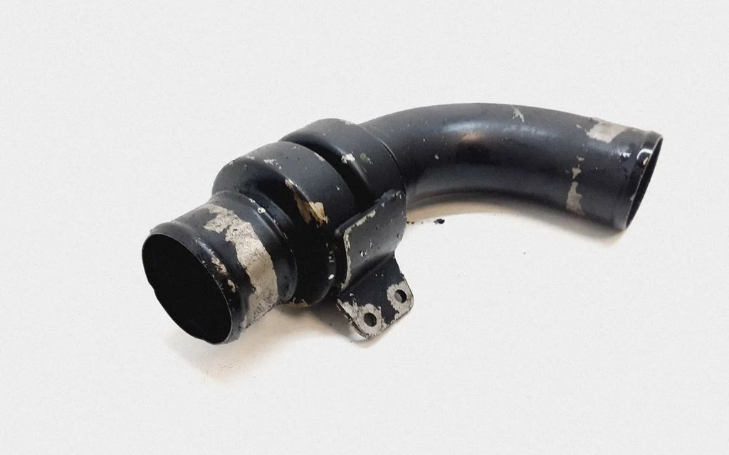 Intercooler hose/pipe – Land Rover Discovery 3 - LR3 (2005-2009)