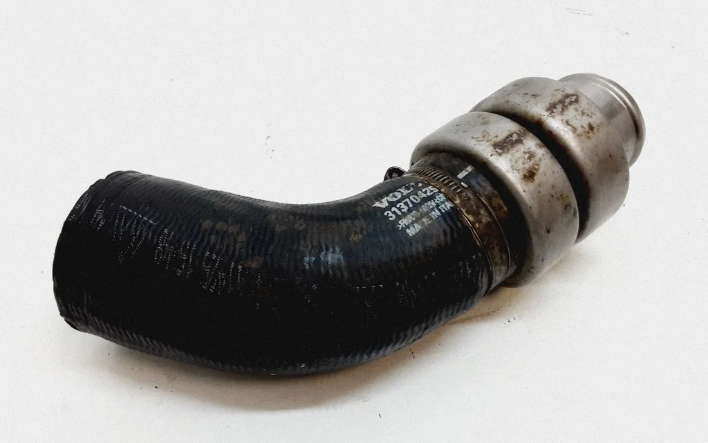 Intercooler hose/pipe 31370425