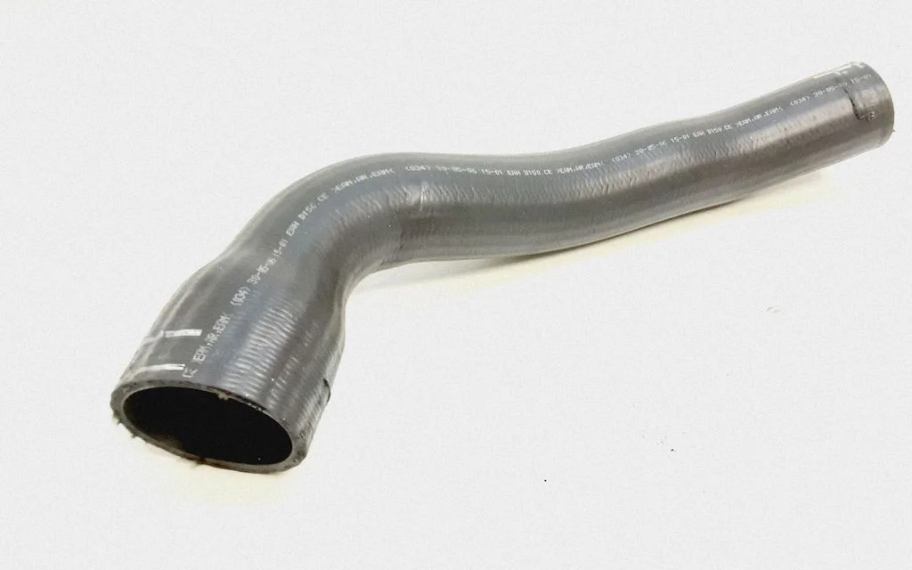 Intercooler hose/pipe