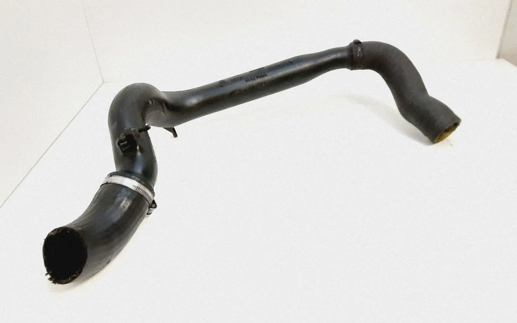 Intercooler hose/pipe 30647918
