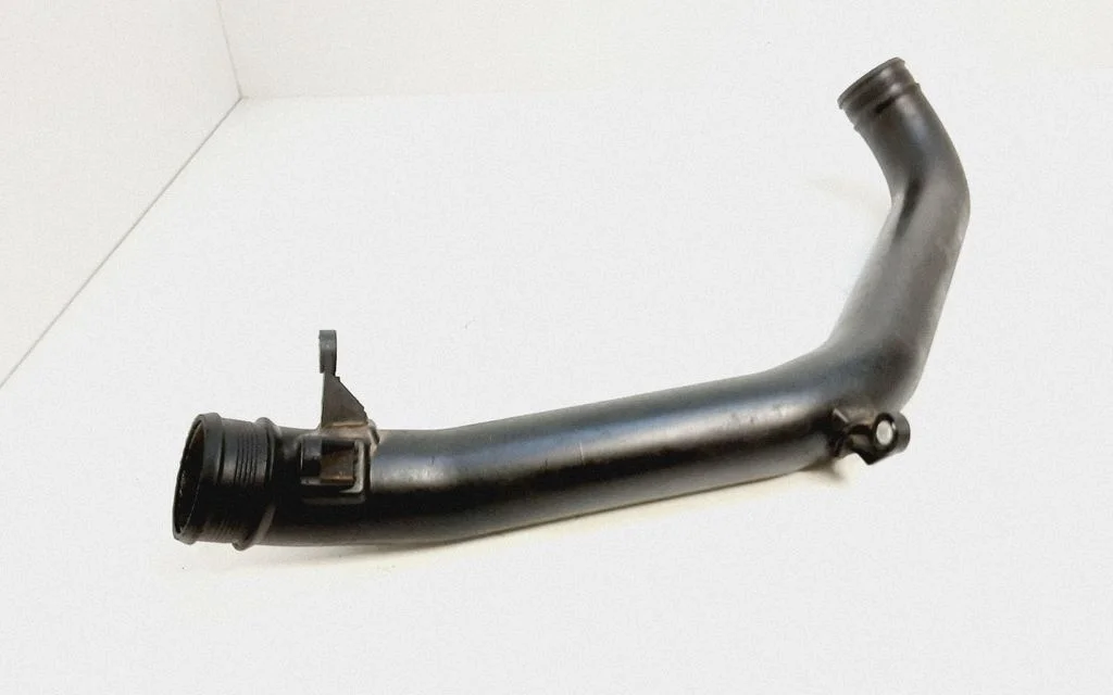 Vahejahuti voolik (-ud)/ toru (-d) 30636784