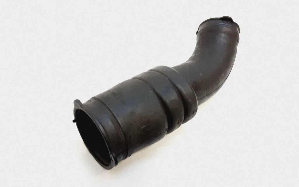 Vahejahuti voolik (-ud)/ toru (-d) 08692401