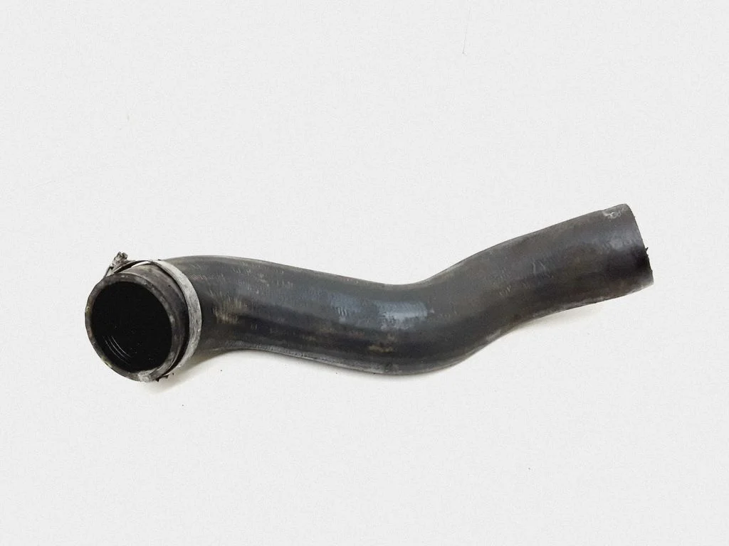 Intercooler hose/pipe – Volvo XC90 (2007-2014)
