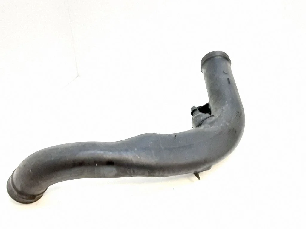 Intercooler hose/pipe – Volvo V70 (2005-2008)