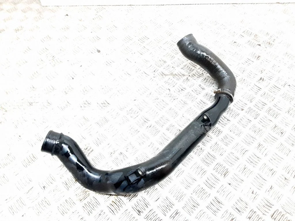 Intercooler hose/pipe – Volvo XC90 (2003-2006)