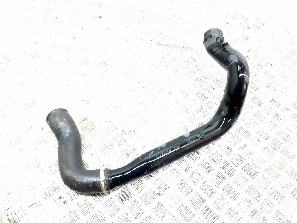 Intercooler hose/pipe – Volvo XC90 (2003-2006)