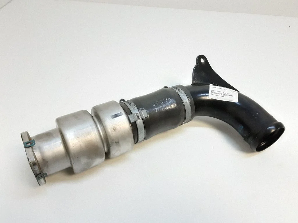 Intercooler hose/pipe AV616C750AC