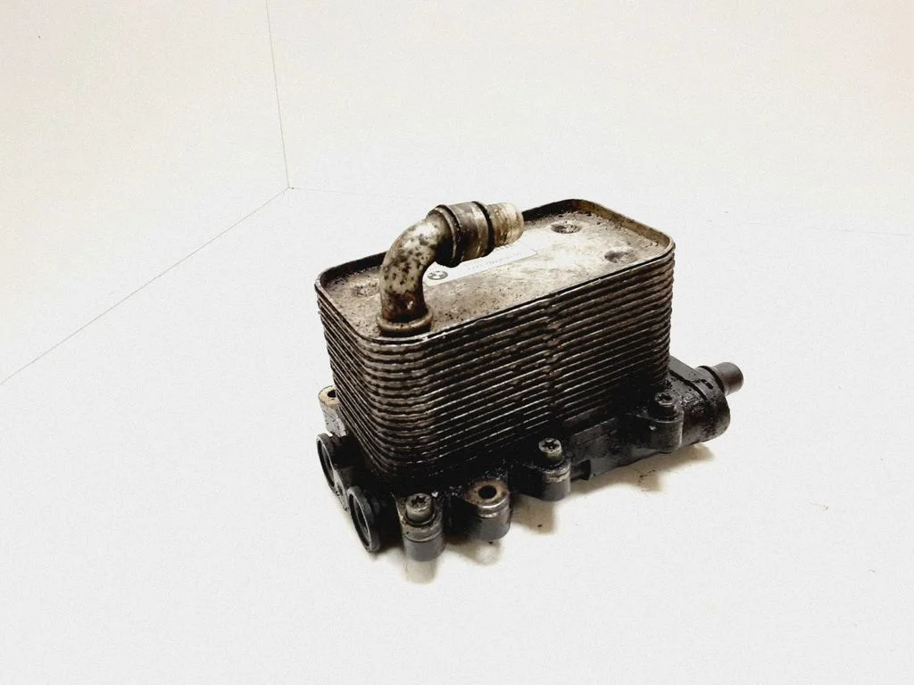 Engine oil radiator – BMW 5 Series E60 E61 (2004-2010)