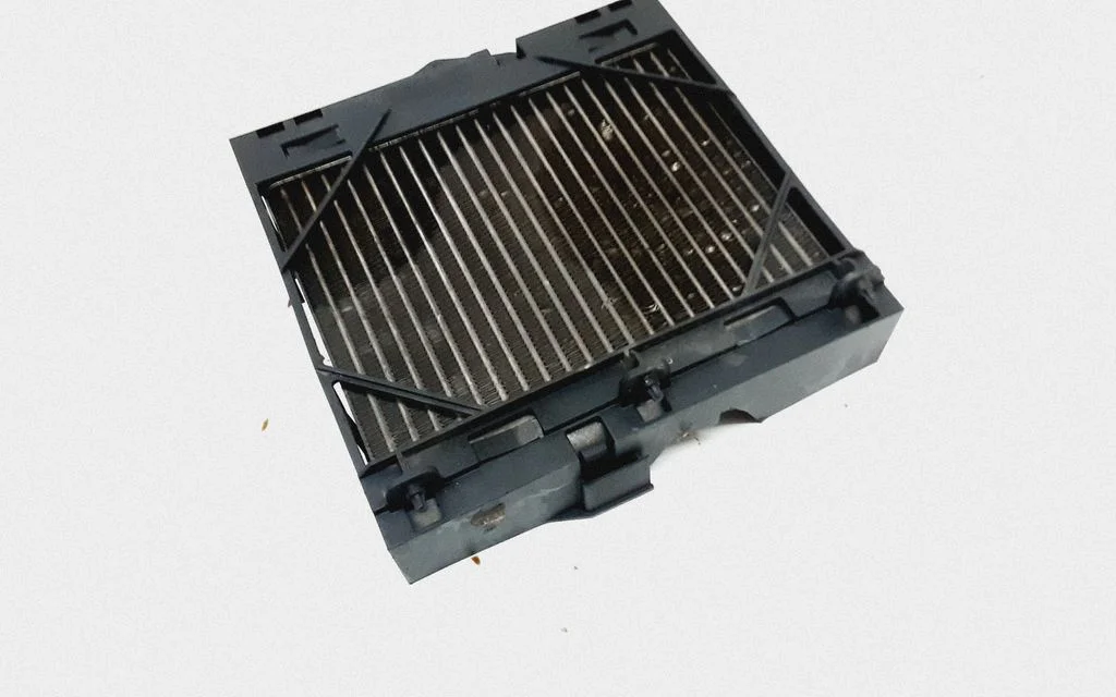 Engine oil radiator 7572542