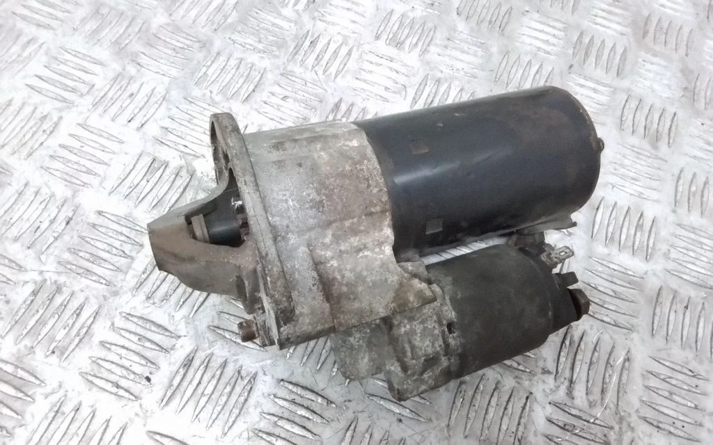 Rozrusznik 0001108402