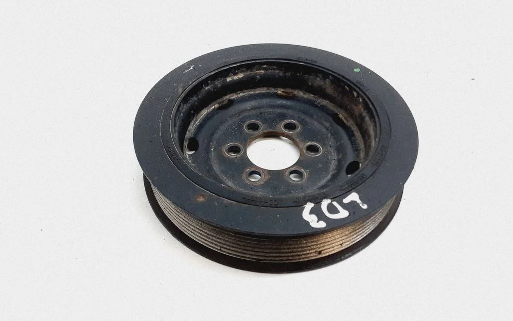 Crankshaft pulley – Land Rover Discovery 3 - LR3 (2005-2009)