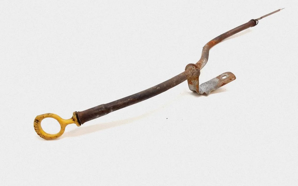 Oil level dip stick – Volvo V50 (2004-2007)