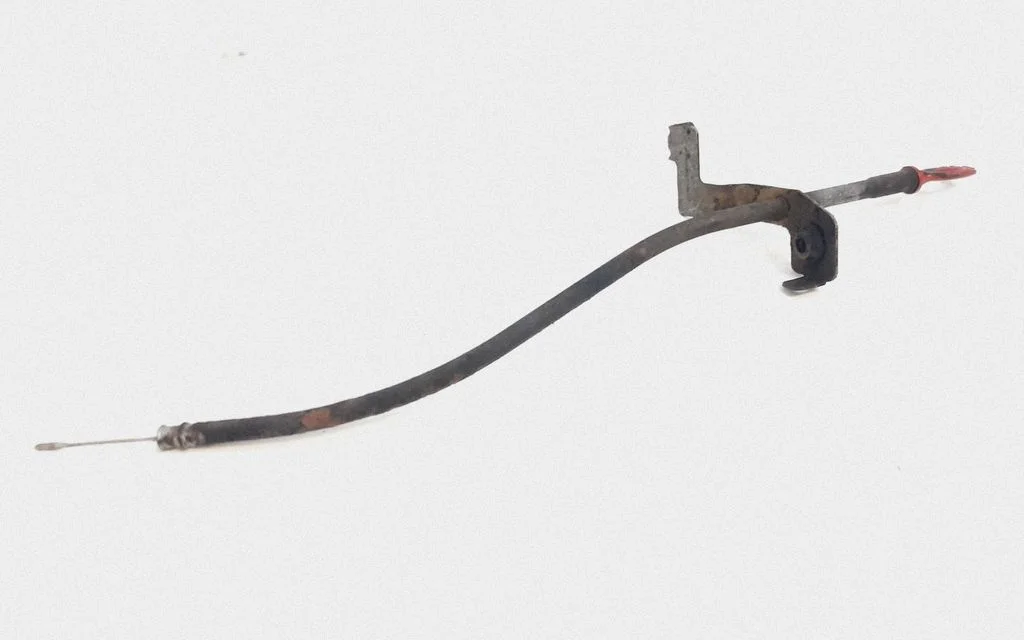 Oil level dip stick – Volvo V70 (2005-2008)