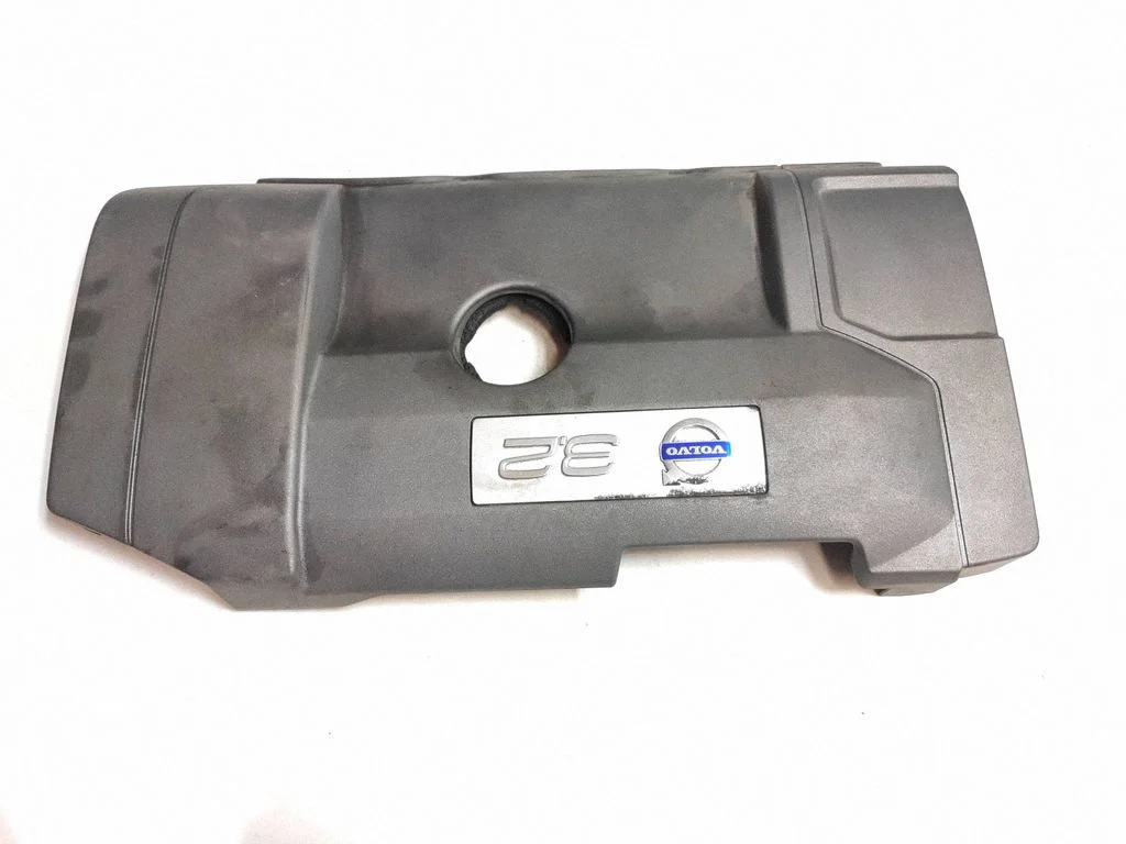 Engine cover (trim) 30637689