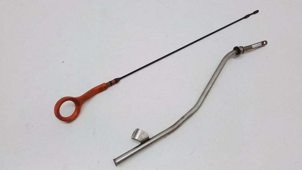 Oil level dip stick – Audi Q7 4L (2005-2015)