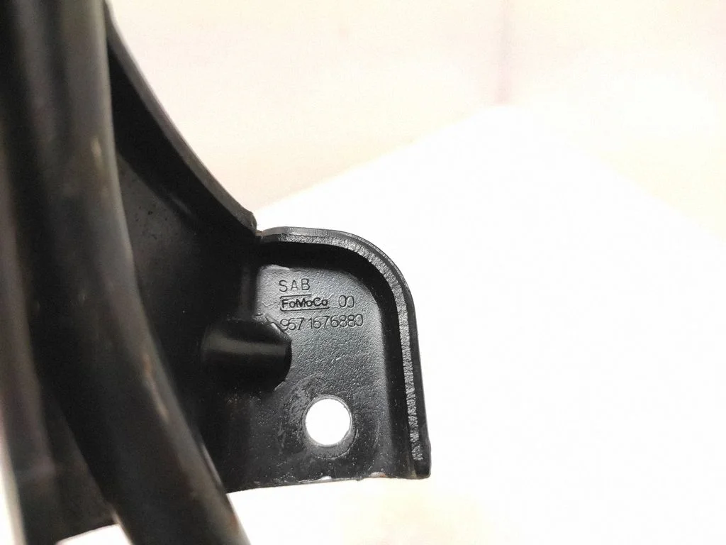 Oil level dip stick – Volvo V50 (2008-2012)