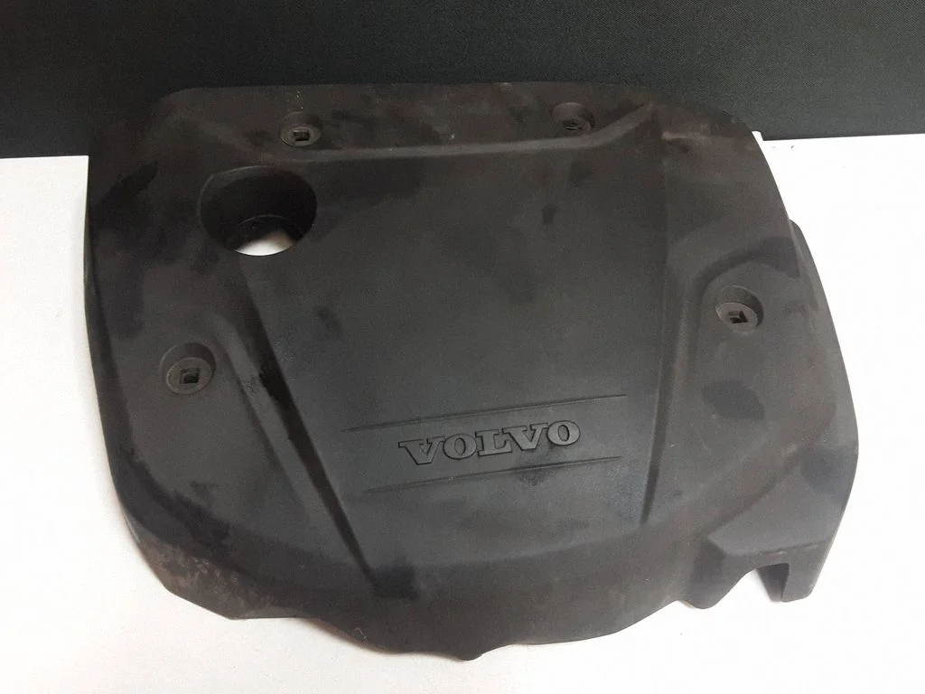 Osłona silnika (pokrywa) – Volvo V60 (2013-2018)