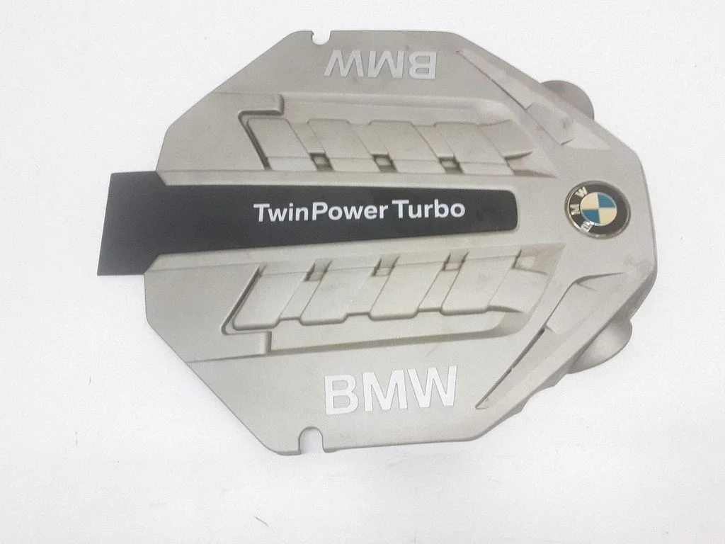 Engine cover (trim) – BMW 7 Series F01 F02 F03 F04 (2008-2016)