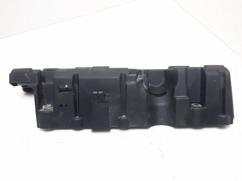 Engine cover (trim) 30757533
