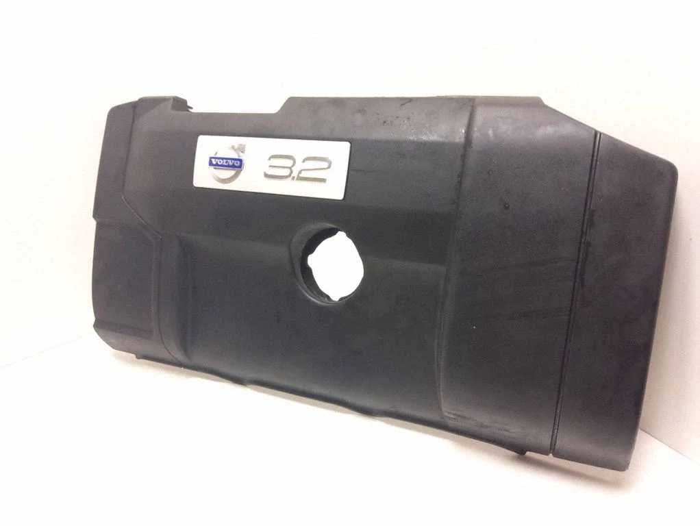 Engine cover (trim) – Volvo XC60 (2009-2013)