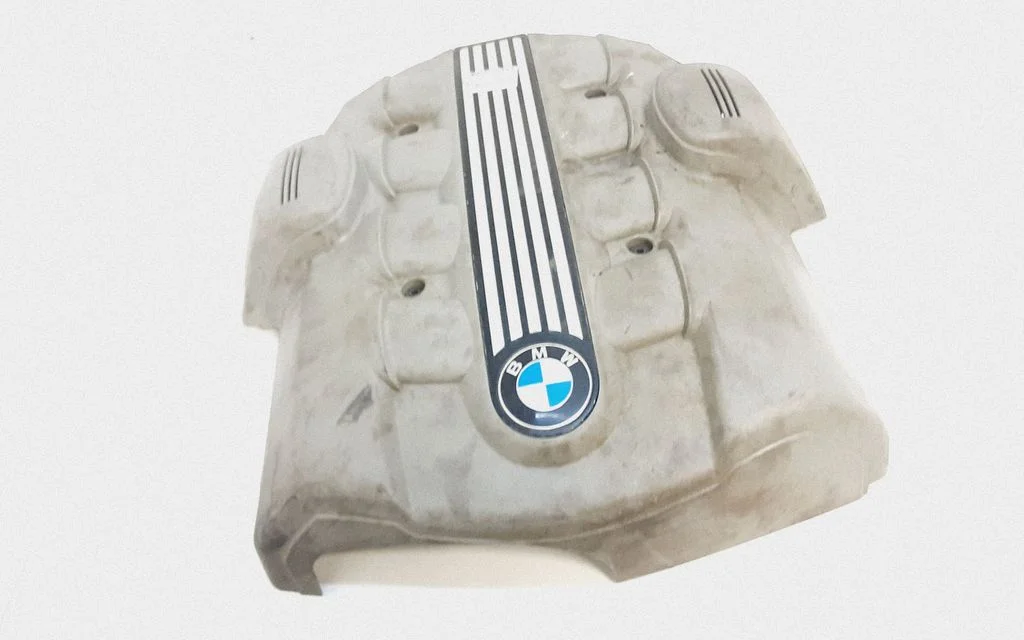 Engine cover (trim) – BMW 7 Series E65 E66 (2001-2008)