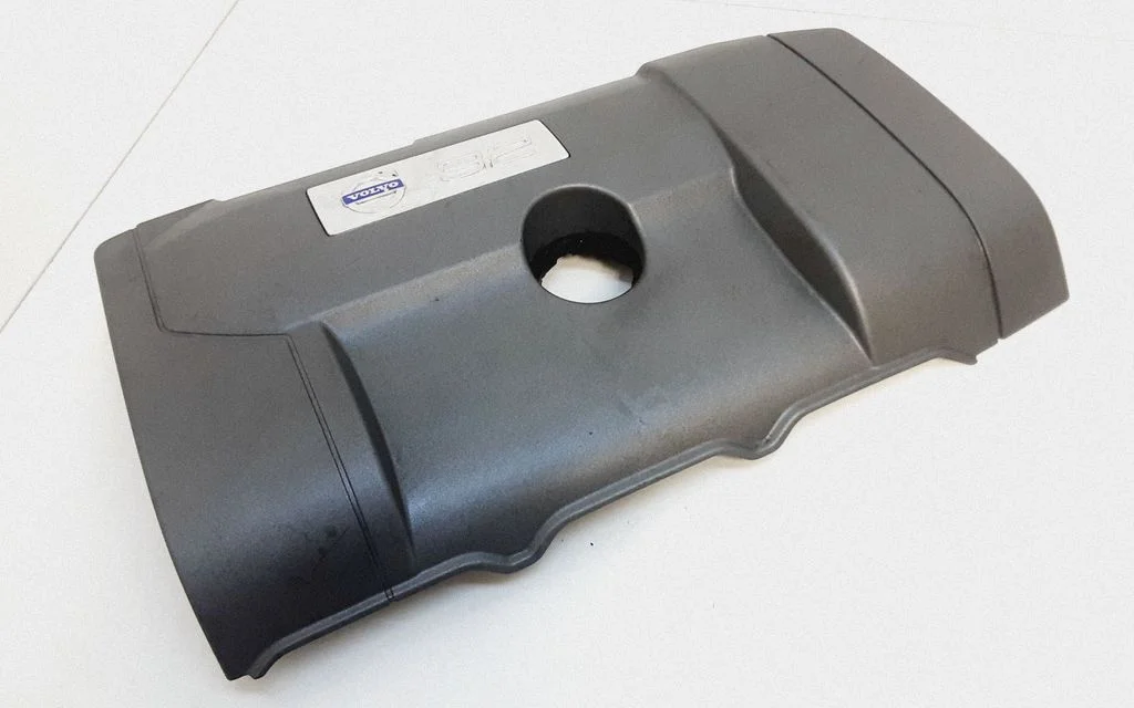 Engine cover (trim) – Volvo XC60 (2009-2013)