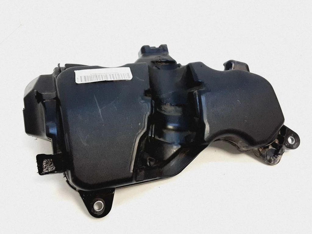 Engine cover (trim) 175B15263R